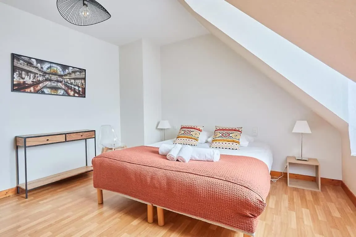 KER LYS - Grande maison avec 4 chambres et jardin - 700 m de la plage Dinard
