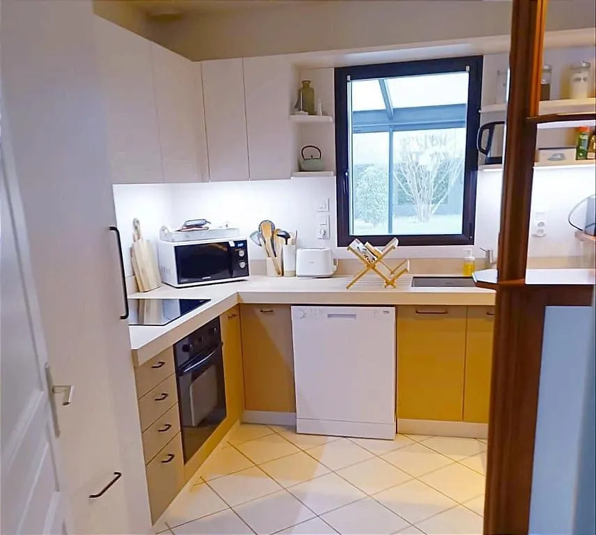 Holiday home Ker Lys - Grande Maison Avec 4 Chambres Et Jardin Dinard